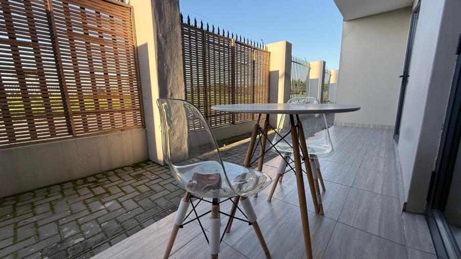 To Let 2 Bedroom Property for Rent in Parklands North Western Cape
